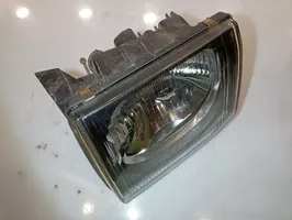 Mitsubishi Pajero Lampa przednia 