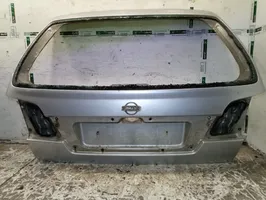 Nissan Almera N17 Tylna klapa bagażnika 