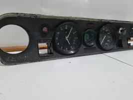 Opel Rekord C Geschwindigkeitsmesser Cockpit 