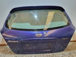 Nissan Almera N16 Takaluukun/tavaratilan kansi 