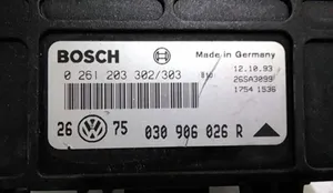 Volkswagen Golf III Блок управления двигателя 