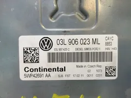 Volkswagen Golf VI Sterownik / Moduł ECU 