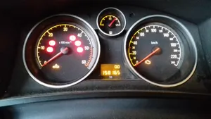 Opel Zafira C Compteur de vitesse tableau de bord 