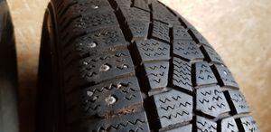 Nissan Primastar R16 C winter/snow tires with studs 2257016