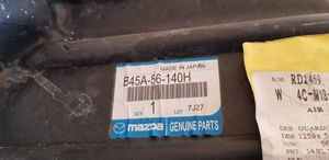 Mazda 3 II Etupyörän sisälokasuojat B45A56140H