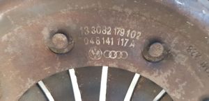 Audi 80 90 S2 B4 Plaque de pression d'embrayage 048141117A