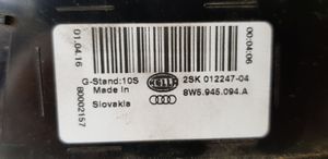 Audi A4 S4 B9 Lampy tylnej klapy bagażnika 8W5945094A