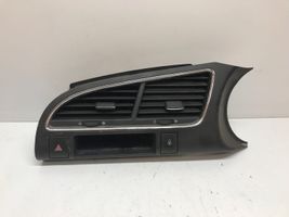 Peugeot 3008 I Grille d'aération centrale 9688612577