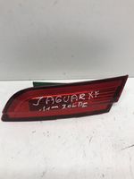 Jaguar XF Miglas lukturis aizmugurē 8X2315K272CD