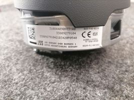 BMW X3 F25 Vairo oro pagalvė 8092206