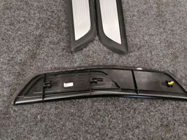 BMW 6 F06 Gran coupe Garniture de protection de seuil intérieur 8053578