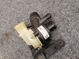 Land Rover Range Rover Sport L494 Boîtier de thermostat / thermostat KPLA8575AB