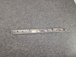 Land Rover Discovery 5 Baguette moulure de porte arrière HY32237B74