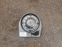 BMW X3 E83 Alarmes antivol sirène 8383152