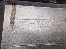 Porsche Cayenne (92A) Wykładzina podłogowa bagażnika 95804400017