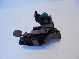 Opel Vivaro Brake pedal 8200724059