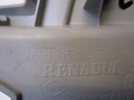 Renault Clio IV Muu kynnyksen/pilarin verhoiluelementti 