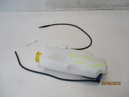 Renault Twingo III Windshield washer fluid reservoir/tank 8200697230