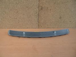 Mercedes-Benz C W203 Grille calandre supérieure de pare-chocs avant 