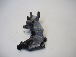 KIA Sorento Soporte del alternador 