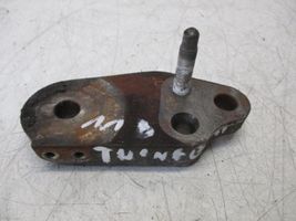 Renault Twingo II Engine mounting bracket 