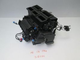 Audi A6 S6 C6 4F Salono oro mazgo komplektas 8L1820003G