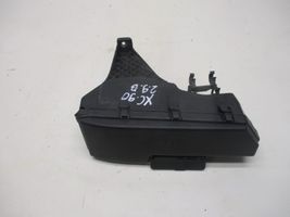 Volvo XC90 Fuse box cover 