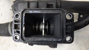 Volvo V50 Boîtier de thermostat 9670253780