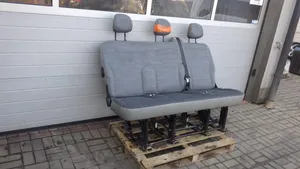 Opel Vivaro Fotele / Kanapa / Komplet 
