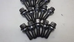 Volvo XC40 Nuts/bolts 