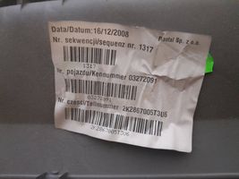 Volkswagen Caddy Etuoven verhoilu 2K2867005T3