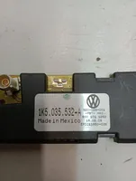 Volkswagen Jetta V Antenna control unit 6001011262