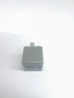 Audi A6 S6 C5 4B Horn buzzer relay 8D0951253A