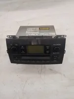 Toyota Corolla Verso E121 Panel / Radioodtwarzacz CD/DVD/GPS 8612013060B0