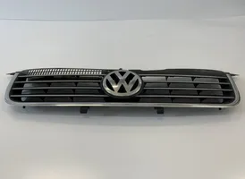 Volkswagen PASSAT B5.5 Etusäleikkö 3B0853562