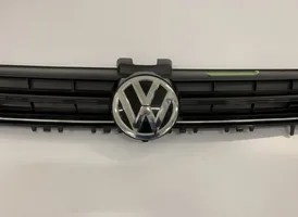 Volkswagen Golf VII Atrapa chłodnicy / Grill 