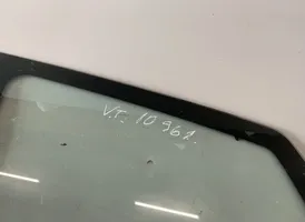 Subaru Forester SH Fenêtre latérale avant / vitre triangulaire 
