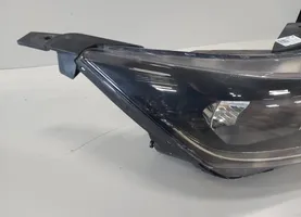 Hyundai i20 (GB IB) Lampa przednia 92102-Q0050