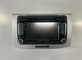 Volkswagen PASSAT B6 Unità principale autoradio/CD/DVD/GPS 3C8035195