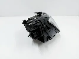 Audi A3 8Y Lampa przednia 8Y0941034A