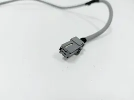Toyota Yaris XP210 USB-pistokeliitin 