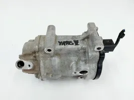 Toyota Yaris XP210 Ilmastointilaitteen kompressorin pumppu (A/C) 042400-0740