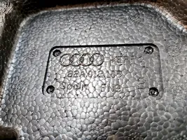Audi A1 Įrankių komplektas 82A012109