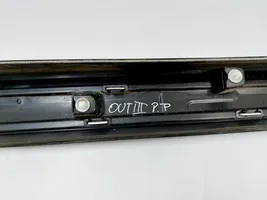 Mitsubishi Outlander Передняя отделка дверей (молдинги) 5727A404