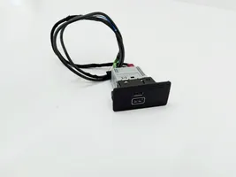 Volvo S90, V90 Connecteur/prise USB 31407038