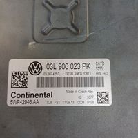 Volkswagen Caddy Sterownik / Moduł ECU 03L906023PK