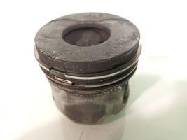 Opel Zafira B Piston 93178375