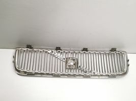 Volvo V70 Grille calandre supérieure de pare-chocs avant 08693346