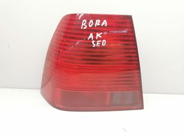 Volkswagen Bora Luci posteriori 1J5945095AD