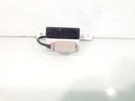 Nissan X-Trail T30 Antena (GPS antena) 259758H300